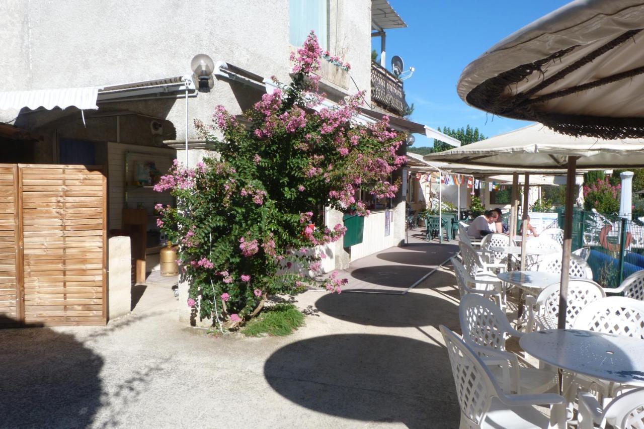 Camping L'Eau Vive Hotel Dauphin Exterior foto