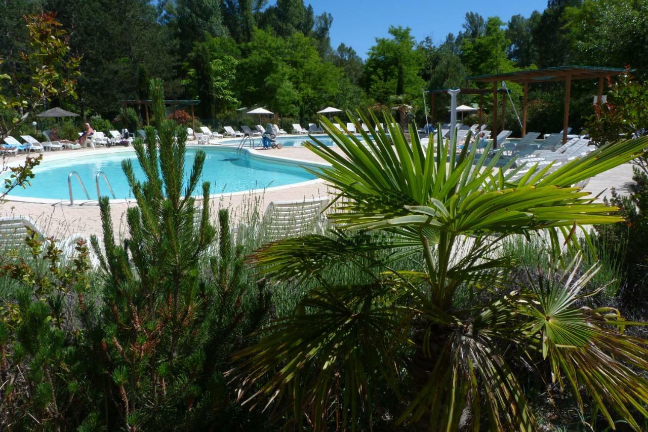 Camping L'Eau Vive Hotel Dauphin Exterior foto